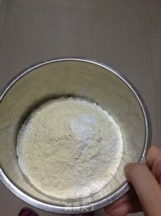 香酥麻花的做法步骤:2
