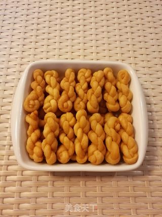 香酥麻花的做法步骤:15