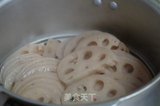 腊肉炒藕片的做法步骤：4
