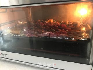 自制街头小吃之烤箱烧烤的做法步骤：7