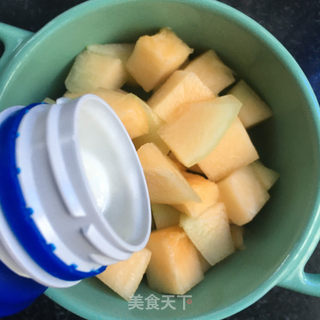 #坚果酸奶拌哈密瓜的做法图解6