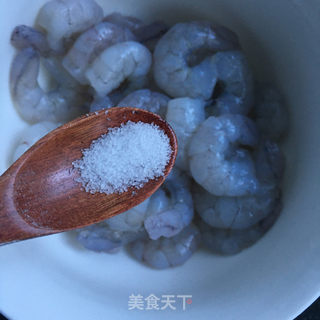 虾仁鲜肉馄饨的做法步骤：2