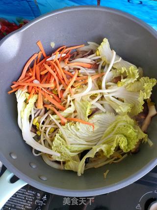 腊肉蔬菜炒面的做法步骤:6