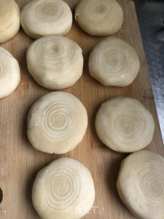 酥饼的做法步骤：12
