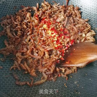 灯影牛肉丝的做法步骤：9