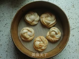 腐乳花卷的做法步骤:10