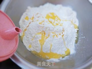 香掉渣糖油酥饼的做法步骤:4