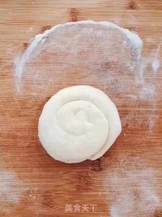 葱花饼的做法步骤:9