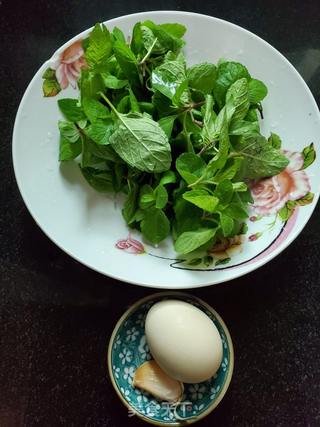 薄荷鸡蛋汤的做法步骤:2
