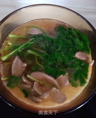 猪肝瘦肉芫西汤的做法步骤:9