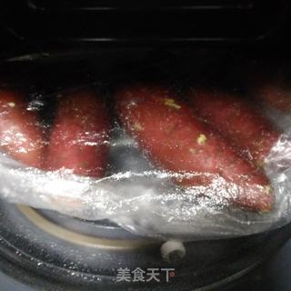 微波烤地瓜的做法步骤:3