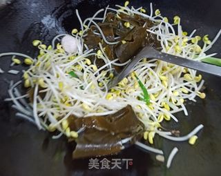 海带豆芽豆腐贡丸汤的做法步骤：6