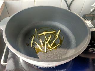 蚝油鸡胗的做法步骤:3