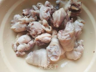 香菇炖鸡腿的做法步骤:6