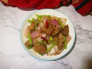芹菜洋葱炒羊腿肉的做法步骤:12
