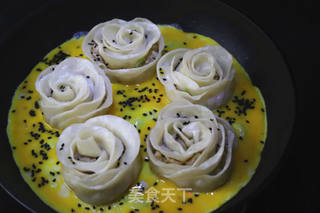 玫瑰花煎饺的做法步骤:10