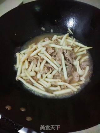 白玉菇炒肉片的做法步骤:3