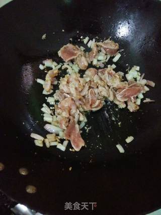 白玉菇炒肉片的做法步骤:2