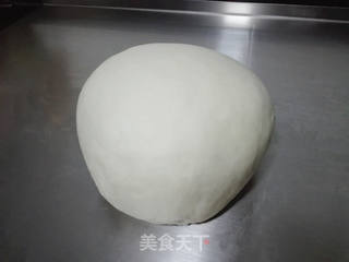 胡萝卜香葱肉卷（一次发酵）的做法步骤：1