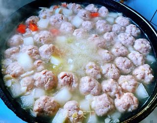 冬瓜胡萝卜肉丸汤的做法步骤：10