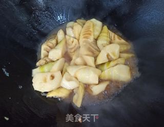 油焖春笋的做法步骤:7