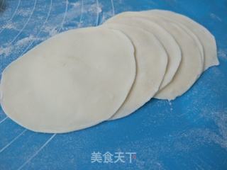 酸菜猪肉馅水饺的做法步骤:6