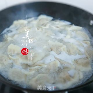 酸菜猪肉馅水饺的做法步骤:9