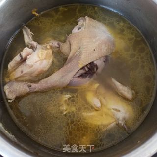 原味老鸡汤面的做法步骤：2