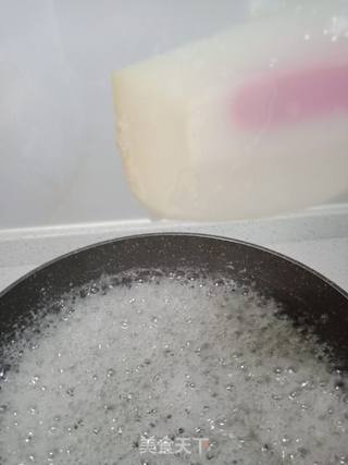 糖霜花生的做法步骤:3