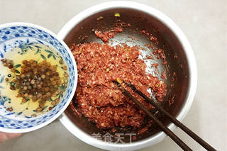 牛肉烧麦的做法步骤:3