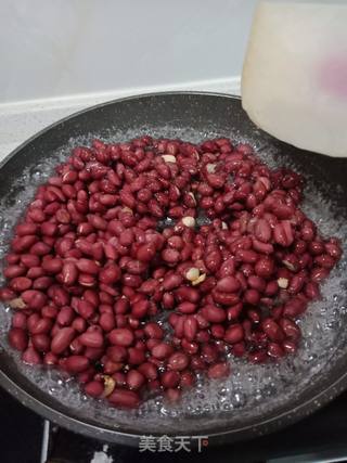 糖霜花生的做法步骤:4