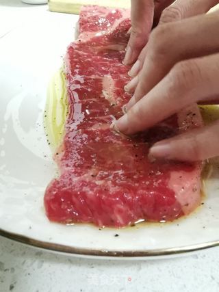 香煎西冷牛排的做法步骤:3