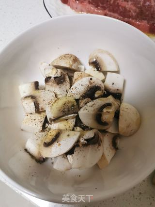 香煎西冷牛排的做法步骤:6