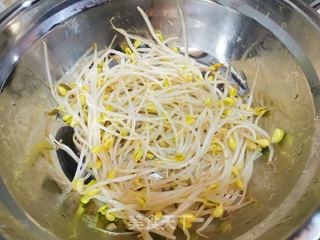少辣版干锅鸡的做法步骤:4