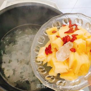 菠萝?银耳汤的做法步骤:5