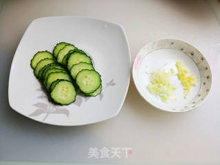 番茄鸡丁汤的做法步骤：2