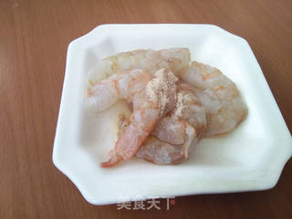 虾仁蒸蛋羹的做法步骤:3