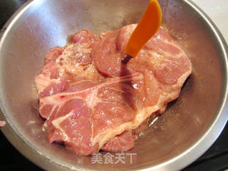 Charcoal Grill 木炭烧烤T骨猪排的做法步骤:2