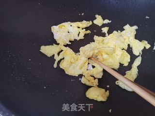 彩蔬酱油蛋炒饭的做法步骤：3