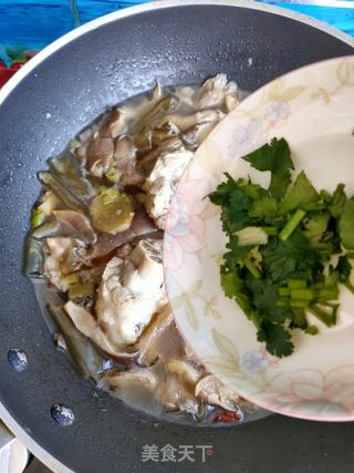 大骨汤炖蘑菇的做法步骤:13