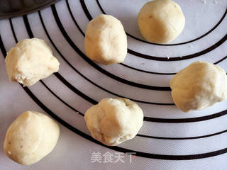 好吃的蛋黄酥的做法步骤:3