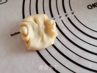 好吃的蛋黄酥的做法步骤:4