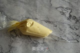 注心蛋黄派的做法步骤:16