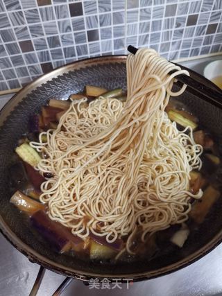 茄子焖面的做法步骤:6