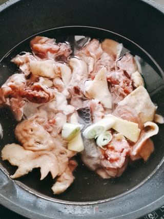 土豆烧鸡块的做法步骤:3