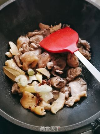 土豆烧鸡块的做法步骤:5
