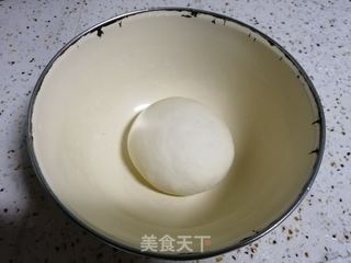 面食一一老面芝麻酱花卷的做法步骤:4