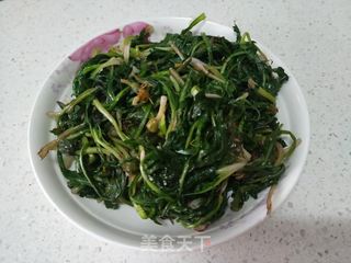 凉拌蒲公英的做法步骤:3