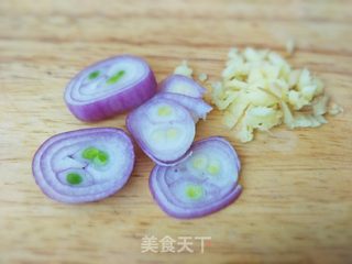 “ 春日应季美食 ”莴笋炒肉的做法步骤:6