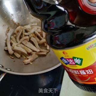 芹菜炒牛肚的做法步骤:5